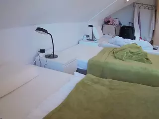 Julmodels Bedroom-D4's Live Sex Cam Show