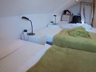 Julmodels Bedroom-D4's Live Sex Cam Show