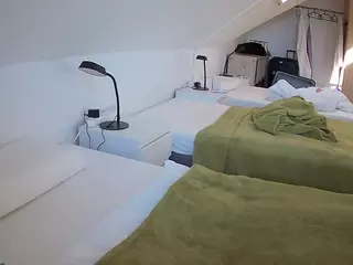 Julmodels Bedroom-D4's Live Sex Cam Show