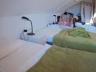 Julmodels Bedroom-D4's Live Sex Cam Show