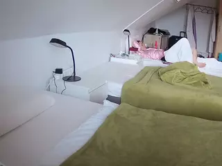 Julmodels Bedroom-D4's Live Sex Cam Show