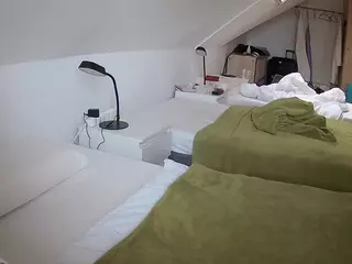 Julmodels Bedroom-D4's Live Sex Cam Show