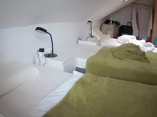 Julmodels Bedroom-D4's Live Sex Cam Show