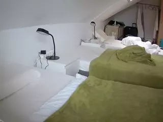 Julmodels Bedroom-D4's Live Sex Cam Show