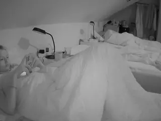 Julmodels Bedroom-D4's Live Sex Cam Show