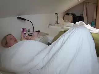 Julmodels Bedroom-D4's Live Sex Cam Show