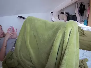 Julmodels Bedroom-D4's Live Sex Cam Show