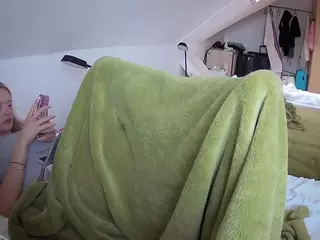 Julmodels Bedroom-D4's Live Sex Cam Show