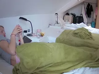 Julmodels Bedroom-D4's Live Sex Cam Show