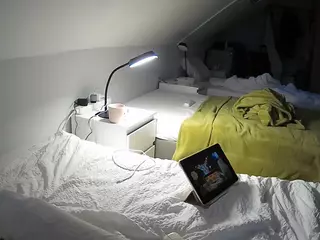 Julmodels Bedroom-D4's Live Sex Cam Show