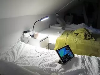 Julmodels Bedroom-D4's Live Sex Cam Show