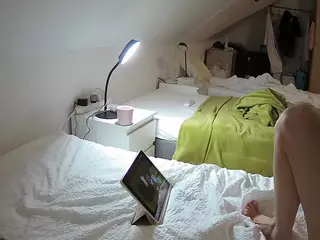 Julmodels Bedroom-D4's Live Sex Cam Show