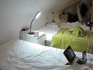 Julmodels Bedroom-D4's Live Sex Cam Show