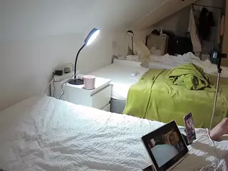 Julmodels Bedroom-D4's Live Sex Cam Show