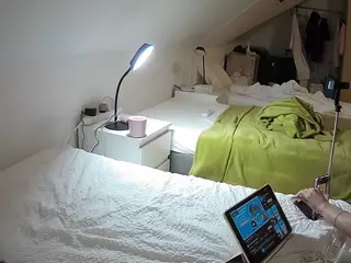Julmodels Bedroom-D4's Live Sex Cam Show