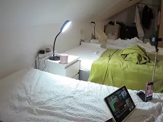 Julmodels Bedroom-D4's Live Sex Cam Show
