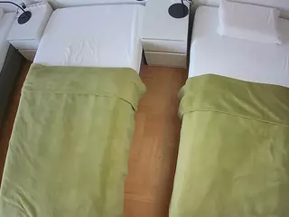 Julmodels Bedroom-D5's Live Sex Cam Show