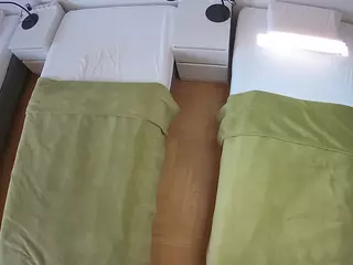 Julmodels Bedroom-D5's Live Sex Cam Show