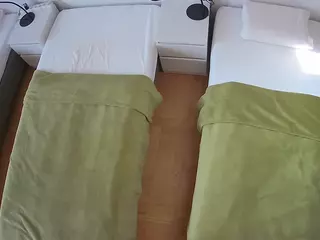 Julmodels Bedroom-D5's Live Sex Cam Show