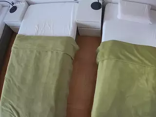Julmodels Bedroom-D5's Live Sex Cam Show