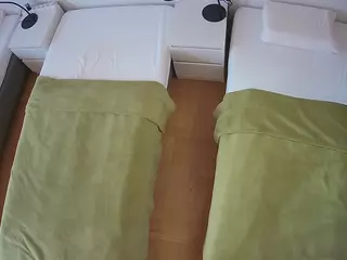 Julmodels Bedroom-D5's Live Sex Cam Show