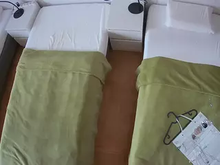 Julmodels Bedroom-D5's Live Sex Cam Show