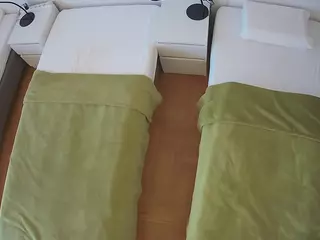 Julmodels Bedroom-D5's Live Sex Cam Show