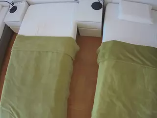Julmodels Bedroom-D5's Live Sex Cam Show
