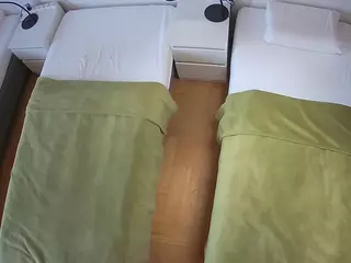 Julmodels Bedroom-D5's Live Sex Cam Show