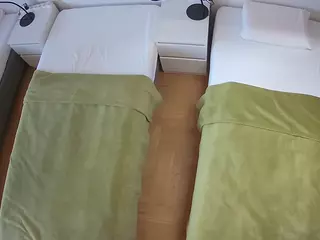 Julmodels Bedroom-D5's Live Sex Cam Show