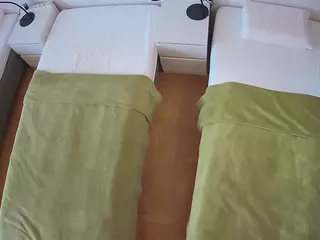 Julmodels Bedroom-D5's Live Sex Cam Show