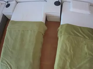 Julmodels Bedroom-D5's Live Sex Cam Show