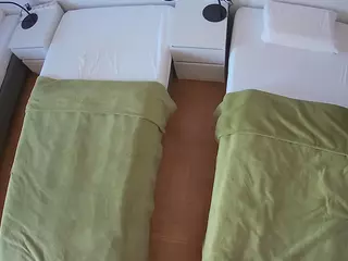 Julmodels Bedroom-D5's Live Sex Cam Show
