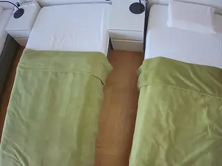 Julmodels Bedroom-D5's Live Sex Cam Show