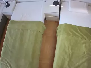 Julmodels Bedroom-D5's Live Sex Cam Show