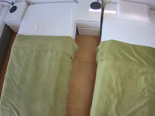 Julmodels Bedroom-D5's Live Sex Cam Show