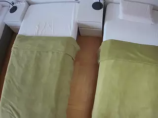 Julmodels Bedroom-D5's Live Sex Cam Show