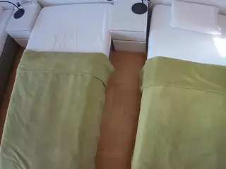 Julmodels Bedroom-D5's Live Sex Cam Show