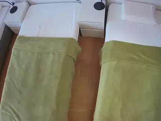 Julmodels Bedroom-D5's Live Sex Cam Show