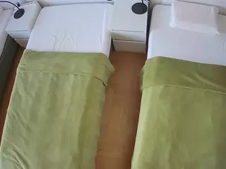 Julmodels Bedroom-D5's Live Sex Cam Show