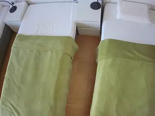 Julmodels Bedroom-D5's Live Sex Cam Show