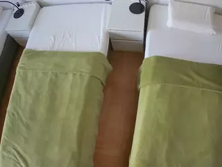 Julmodels Bedroom-D5's Live Sex Cam Show
