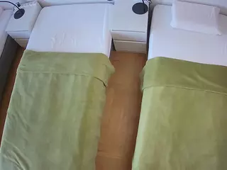 Julmodels Bedroom-D5's Live Sex Cam Show