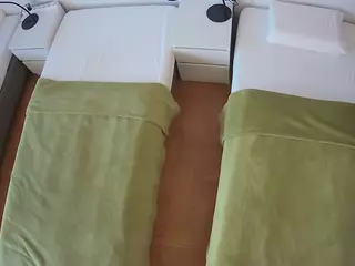 Julmodels Bedroom-D5's Live Sex Cam Show