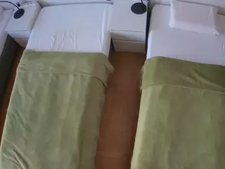 Julmodels Bedroom-D5's Live Sex Cam Show