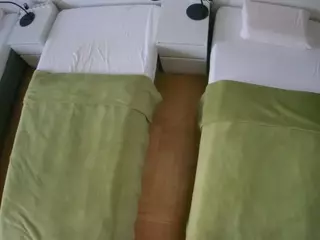 Julmodels Bedroom-D5's Live Sex Cam Show