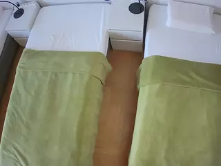 Julmodels Bedroom-D5's Live Sex Cam Show