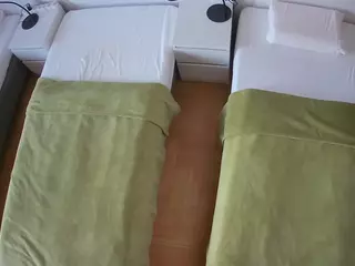 Julmodels Bedroom-D5's Live Sex Cam Show