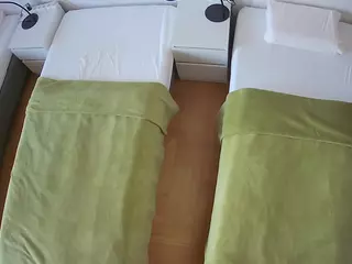 Julmodels Bedroom-D5's Live Sex Cam Show
