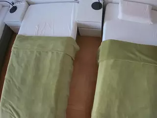 Julmodels Bedroom-D5's Live Sex Cam Show